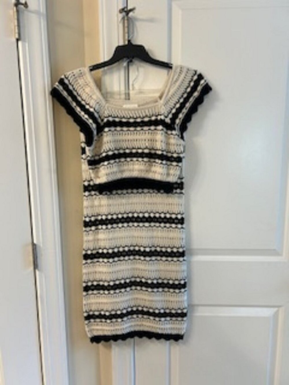 Women's Skirt Set Two Piece Brand: Freshman 1996 Size Medium Black & Off White